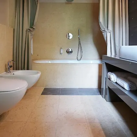 Il Portico - 1711 Luxury Guest house