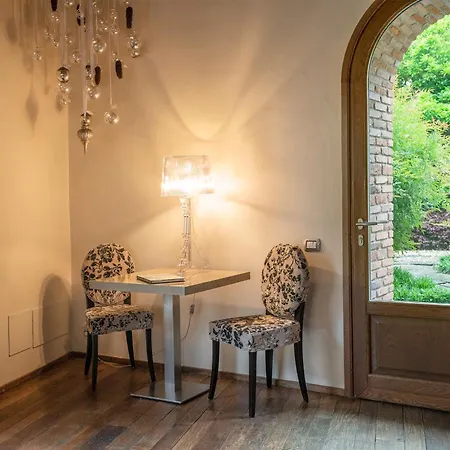 Il Portico - 1711 Luxury Guest house Arlate