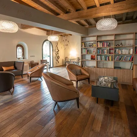 Il Portico - 1711 Luxury Guest house