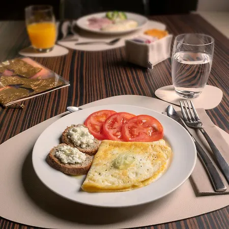 Il Portico - 1711 Luxury Guest house Arlate